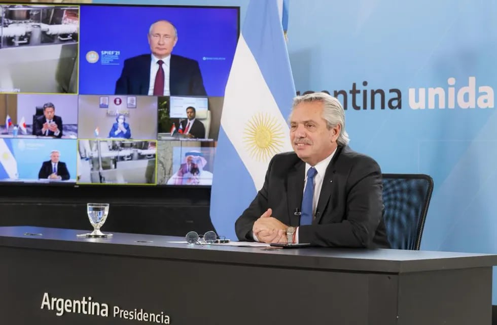 Alberto Fernandez en conferencia con Putin anunciaron oficialmente la producción de la Sputnik en Argentina. (Foto: Presidencia de la Nación)