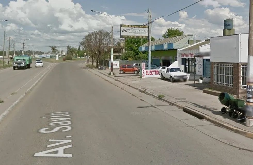 El robo se produjo en inmediaciones de avenida Savio y Acevedo. (Street View)