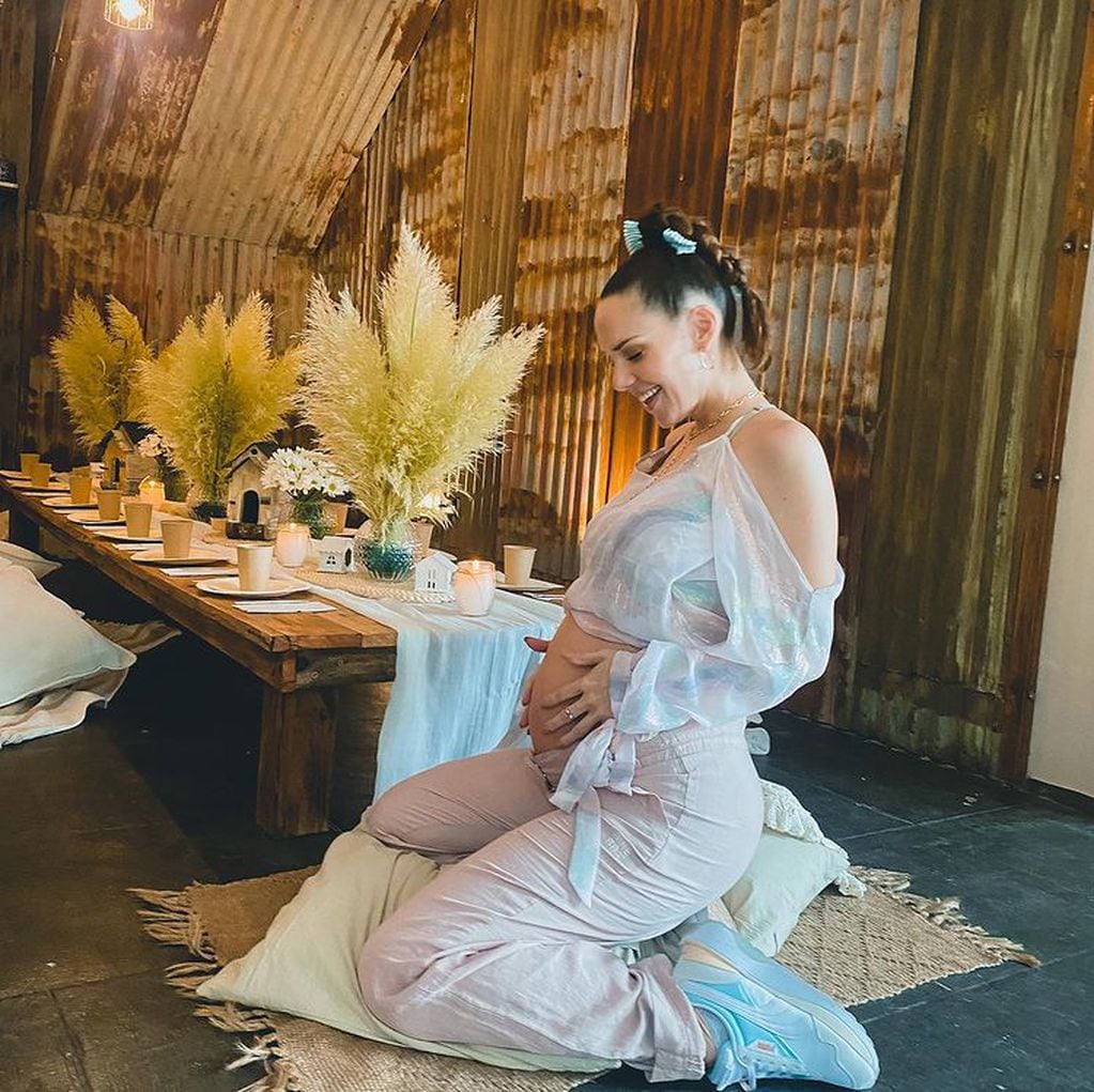 Julieta Nair Calvo en el baby shower de su bebé.