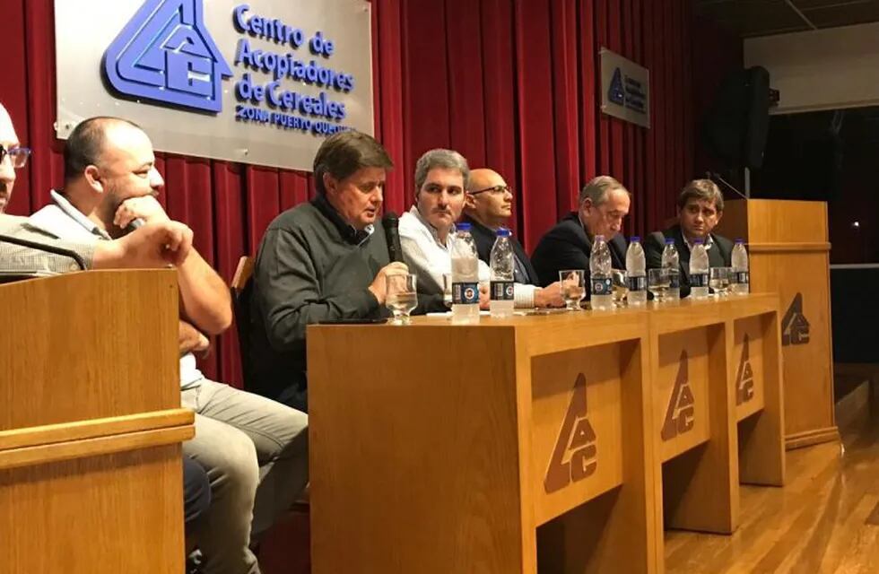 Intendentes apoyaron la candidatura de Gonzalo Diez
