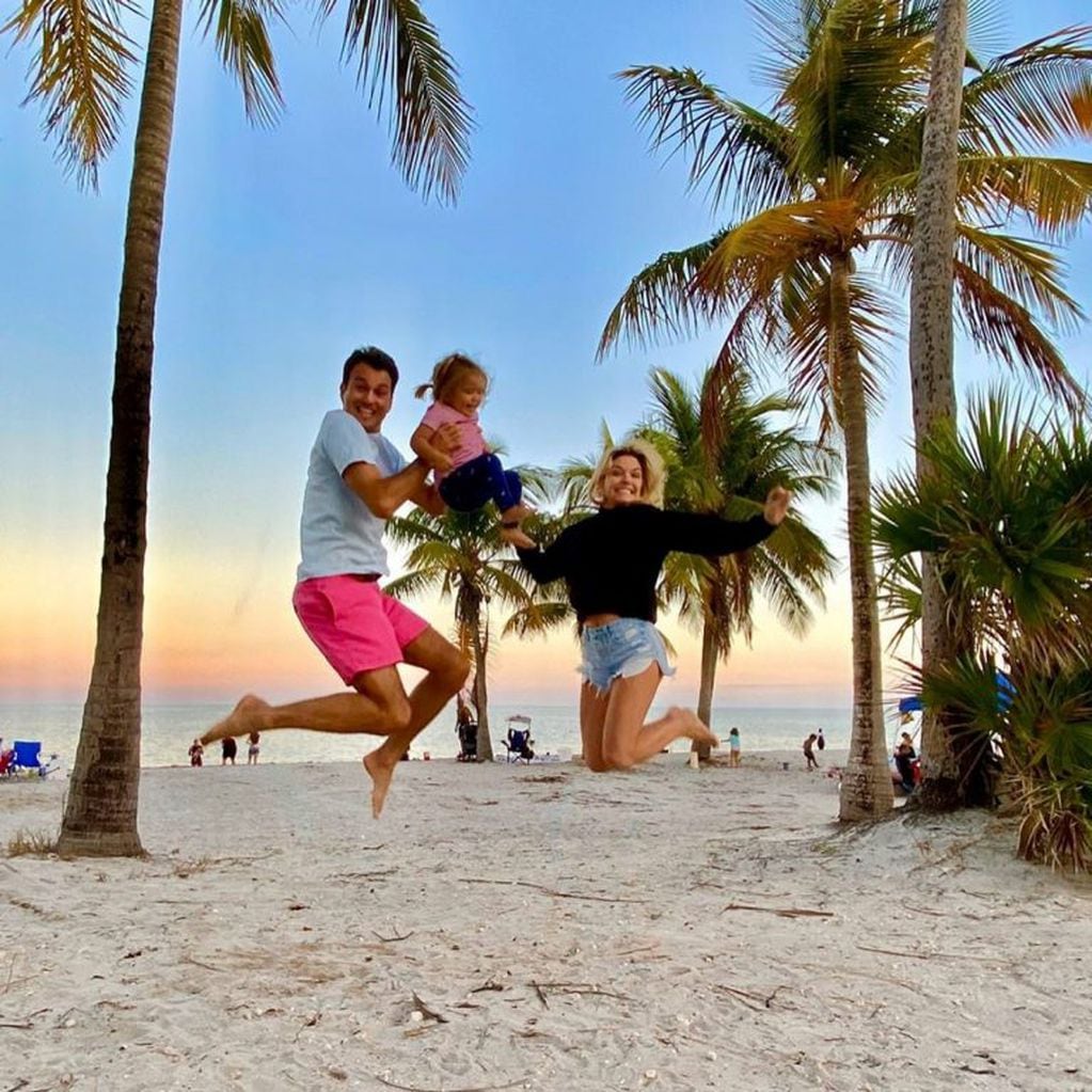 Sofía Zámolo jugó con su sobrina y su marido en Miami (Foto: Instagram/ @sofiazamolo)