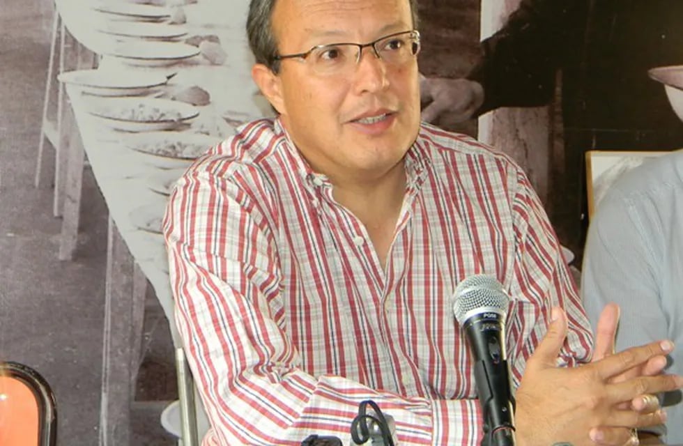 Prof. Cacho Luna