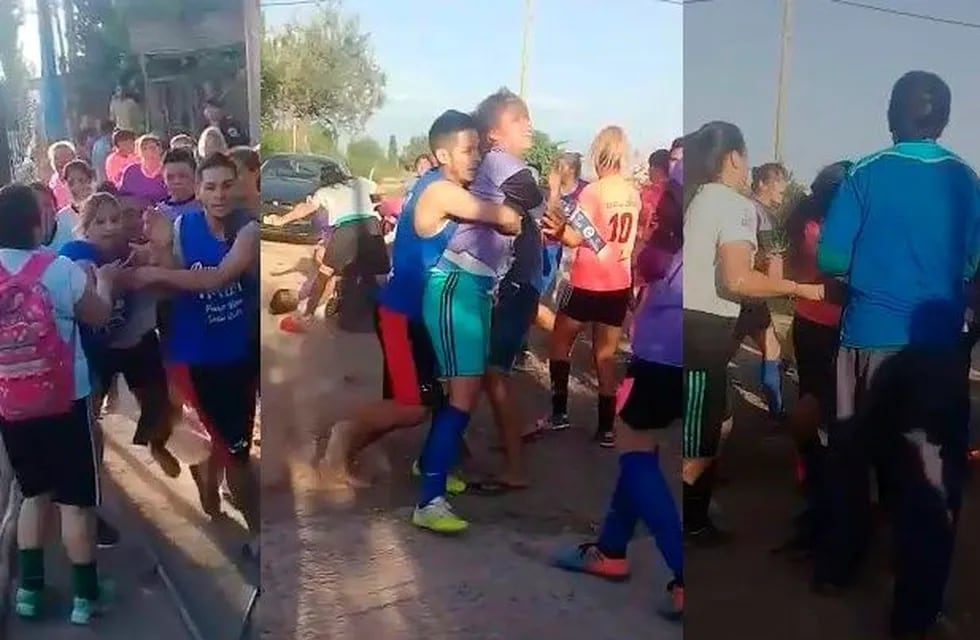 Las jugadoras de fútbol se trenzaron en una feroz pelea.