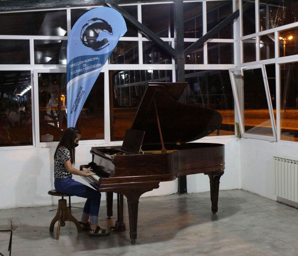 CCE: Continúan las muestras  de fin de año del Conservatorio de música de Tres Arroyos.