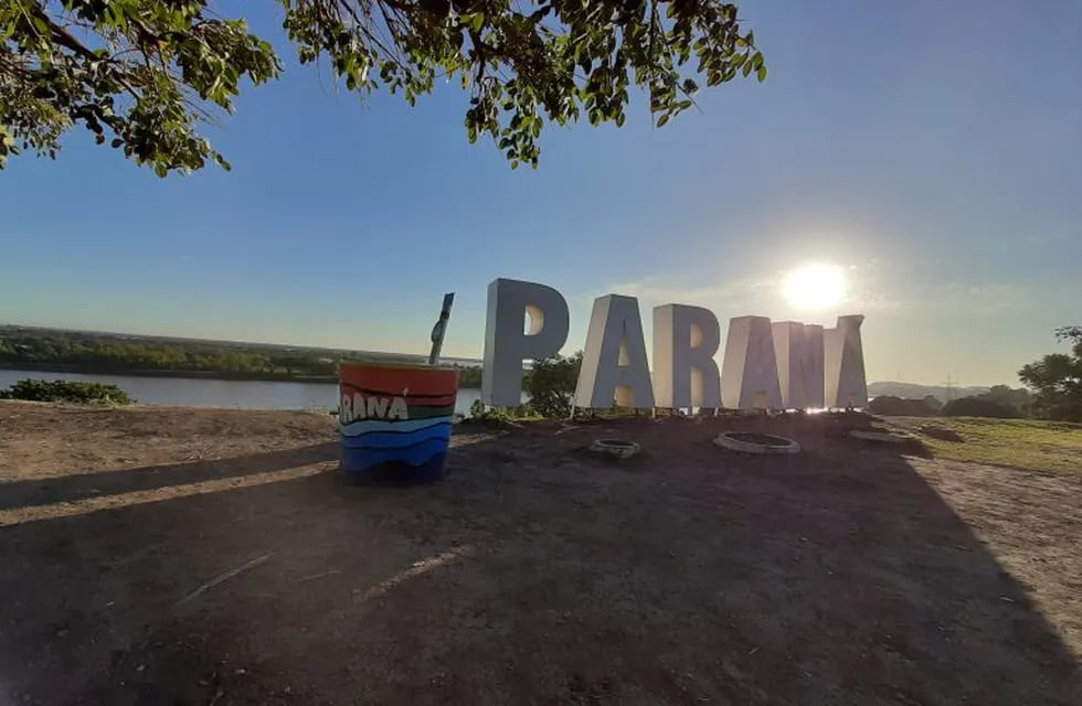 Paraná cumple 207 años.