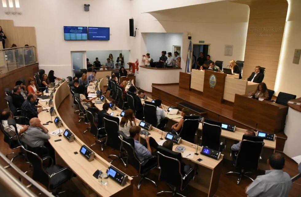 La sesión que aprobó el Presupuesto 2020 se desarrolló en la madrugada de este martes en el Concejo Municipal de Rosario. (Prensa Concejo)