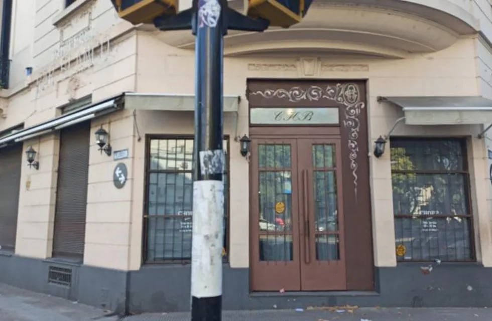 El histórico bar Blanco fue uno de los establecimientos cerró en los últimos días. (@radio2rosario)