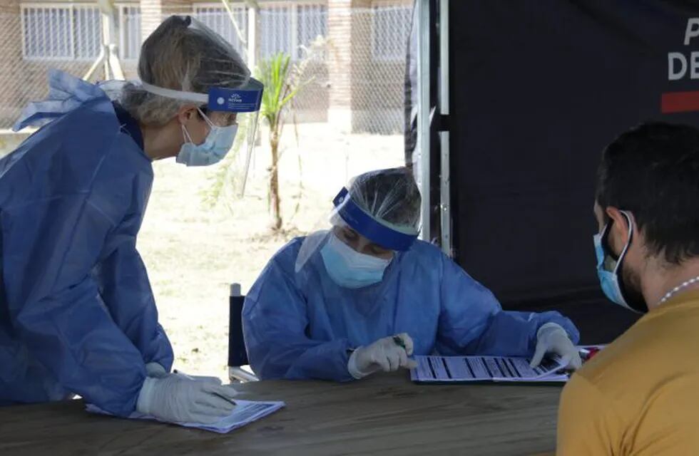 El Ministerio de Salud de Santa Fe implementó el plan Detectar Federal en Arroyo Seco para buscar nuevos pacientes. (@minsaludsantafe)