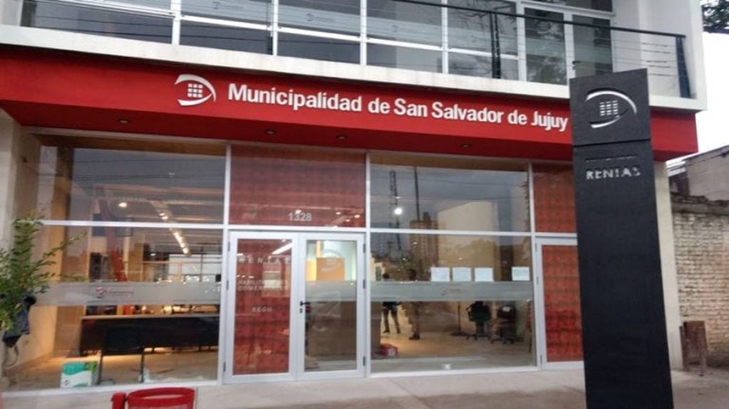 Edificio de la Dirección General de Rentas municipal, en Hipólito Yrigoyen N° 1.328.