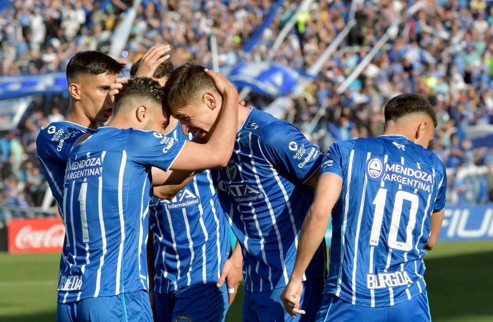 Fútbol Club Godoy Cruz Antonio Tomba