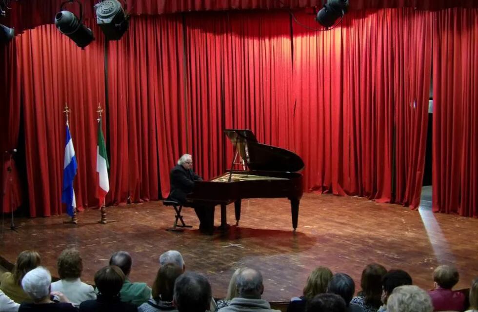 Roberto Matchesi Pianista