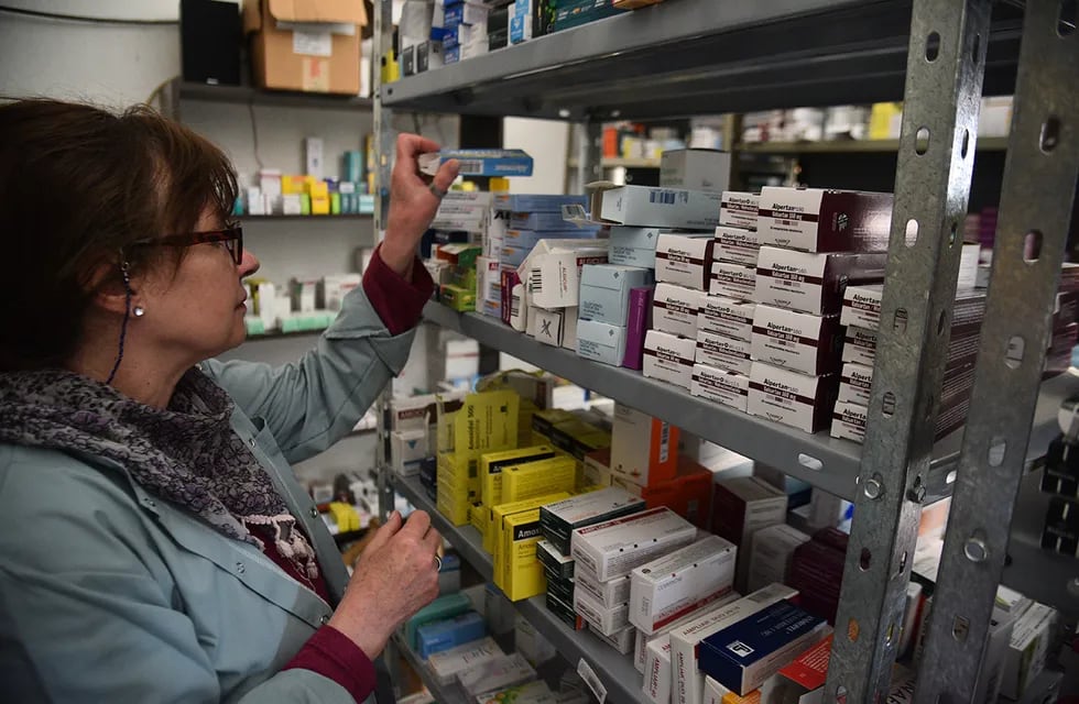 Comercio quiere dejar sin efecto aumentos en medicamentos. Foto: (Pedro Castillo / La Voz)