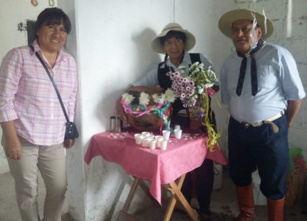 Este año los padrinos de vacuna del Carnaval de Flores fueron Hilda Flores, Martina Zerpa y Venancio  Vilte.