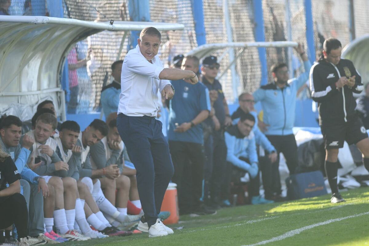 Racing recibió a Colegiales por la Primera Nacional. (Ramiro Pereyra / La Voz)