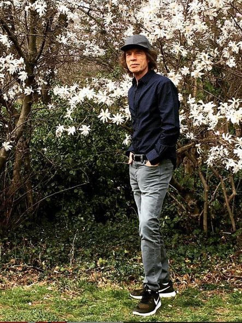 Mick Jagger se recupera de su operación.