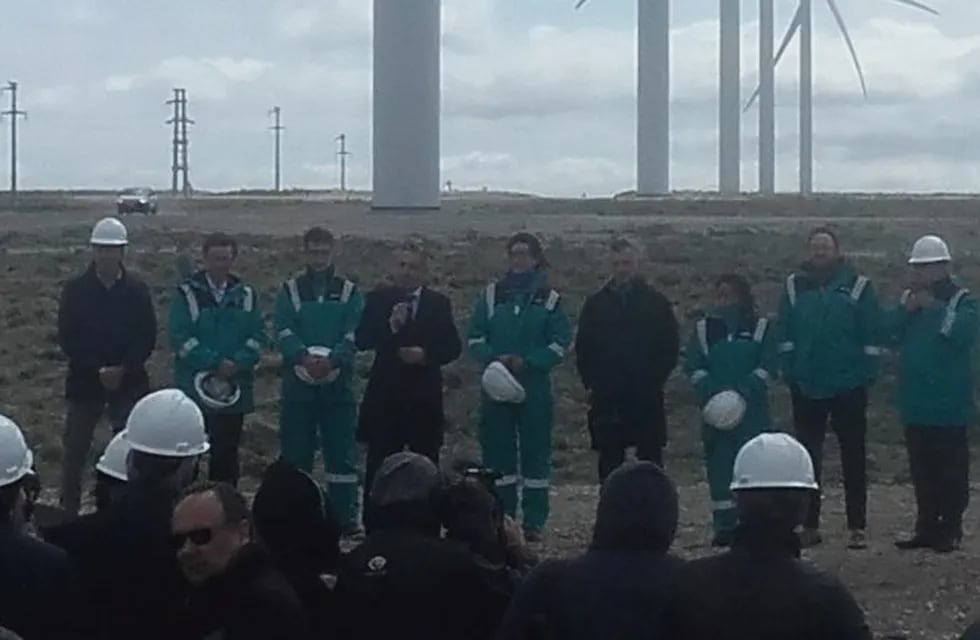 Macri en Comodoro Rivadavia inauguró el parque eólico de YPF