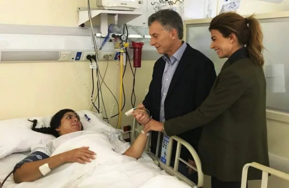 Macri visitó a la policía baleada en una comisaría de San Justo