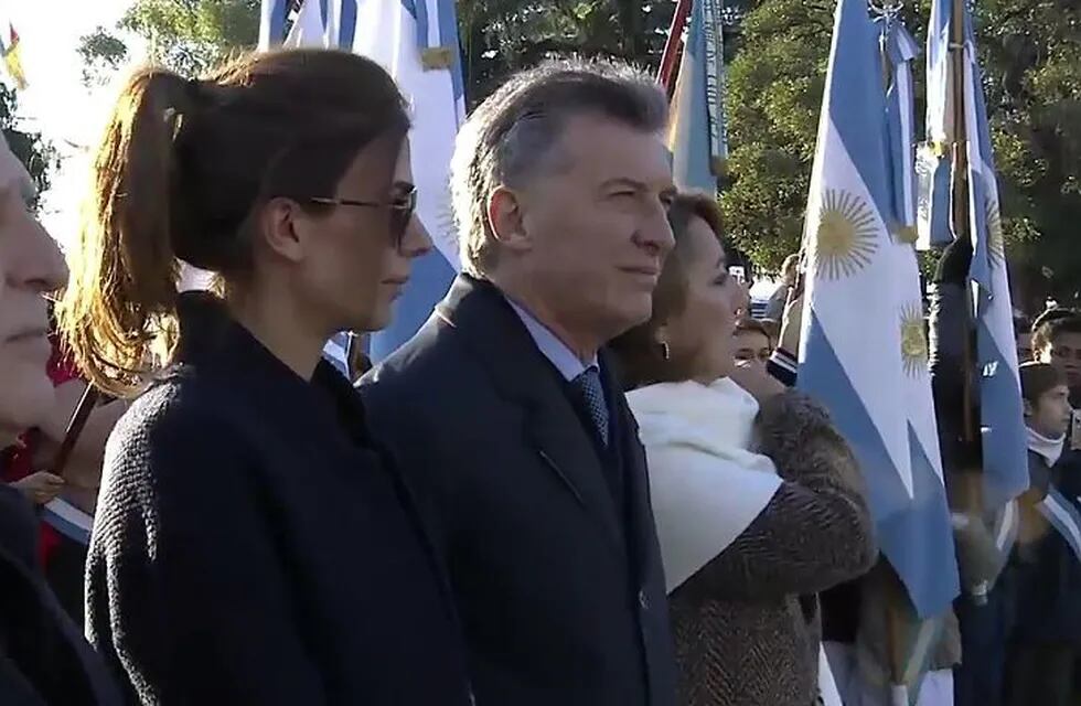 Macri durante su visita a una obra hídrica en Sunchales. (Twitetr)