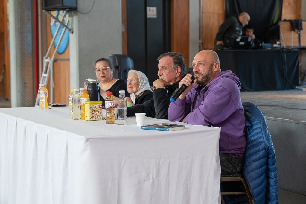 Charlas debate en Tierra del Fuego por el 40° aniversario de la Restauración de la Democracia