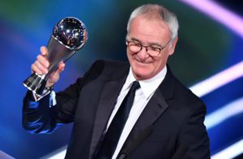 Claudio Ranieri, mejor DT de 2016 para la FIFA. / AFP PHOTO / Fabrice COFFRINI