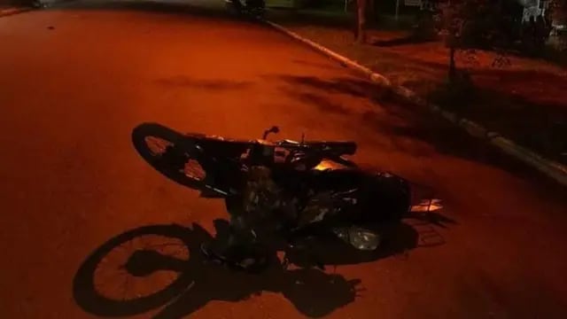 Puerto Iguazú: una joven de 21 años perdió la vida tras una colisión de motocicletas