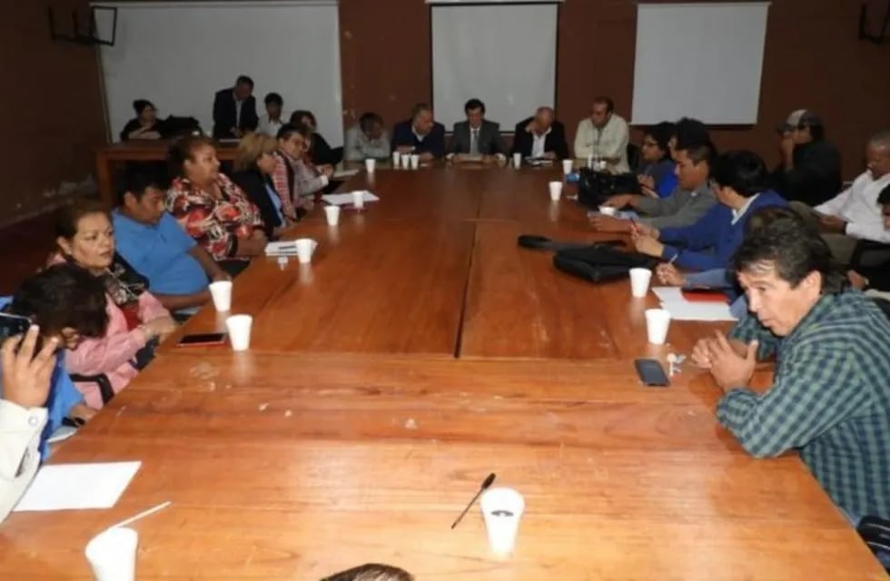 Sindicatos estatales con funcionarios provinciales, en Jujuy