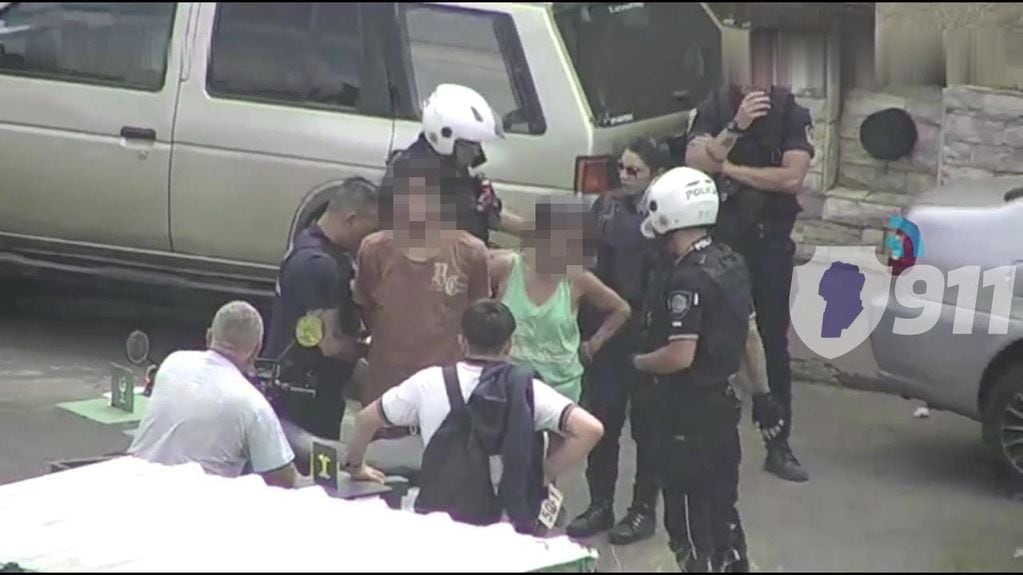 Dos personas fueron detenidas en barrio Güemes de la ciudad de Córdoba. (Captura)