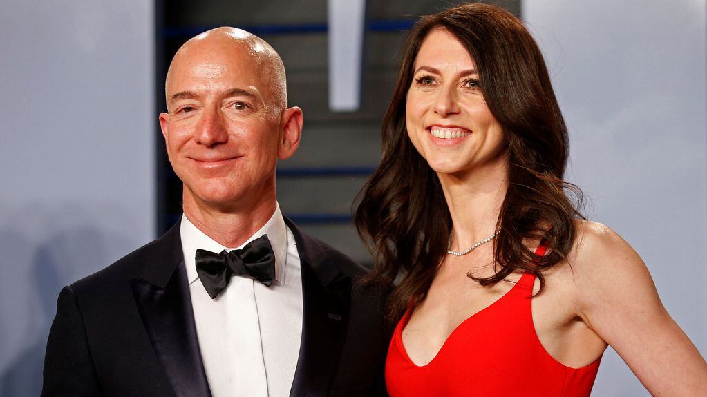 Jeff Bezos y MacKenzie Scott se divorciaron en 2019 con un acuerdo millonario.