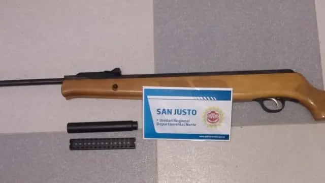 Arma secuestrada por Policía de Arroyito