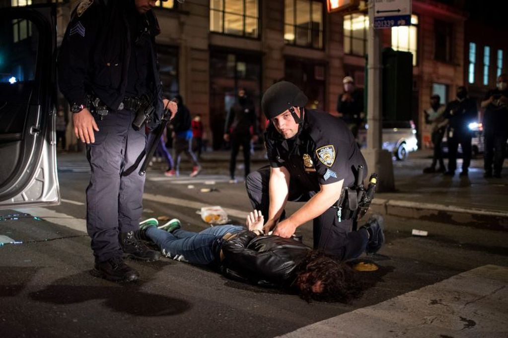 La Policía arresta a un persona en SoHo, Nueva York (AP)