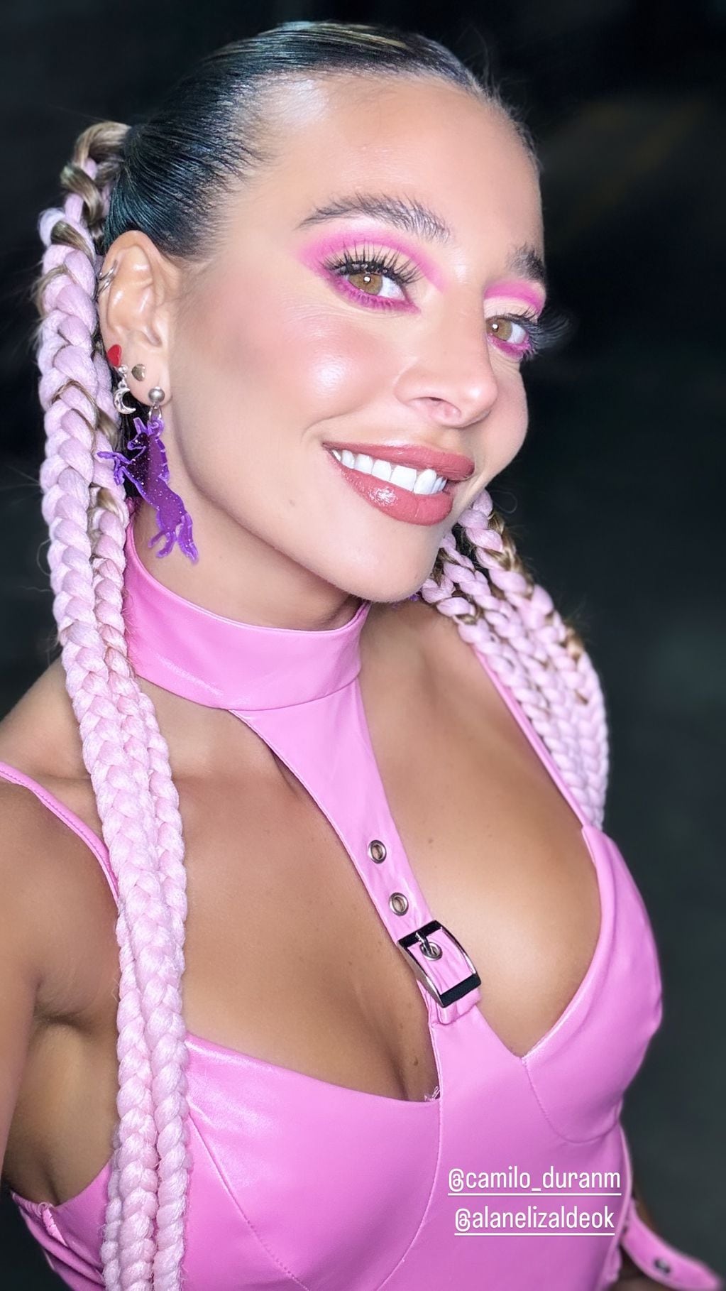 Sol Pérez lució un impactante look en color total pink y encendió Instagram