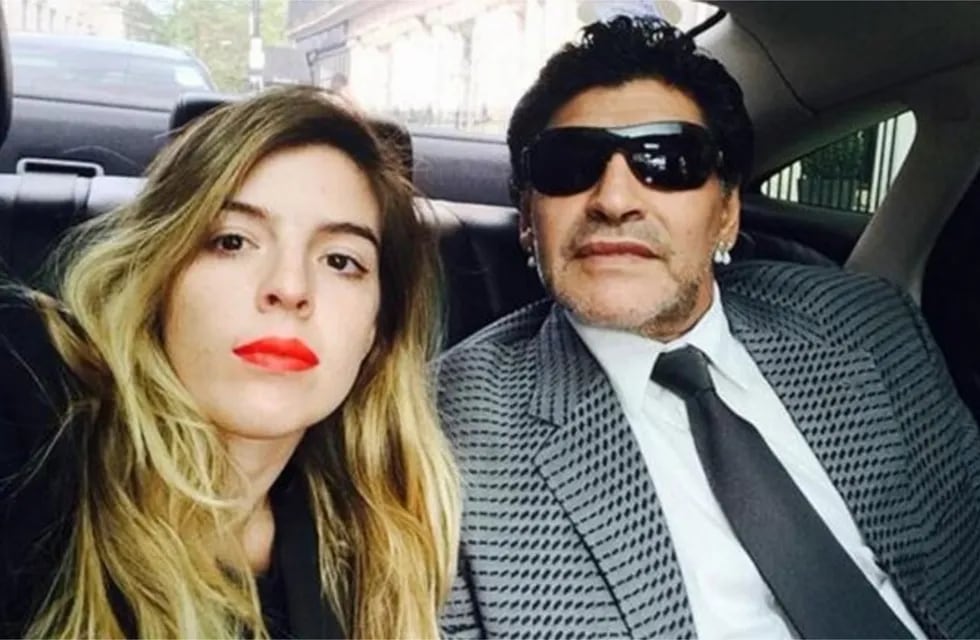 El artista de Chubut inmortalizó un momento muy recordado de Diego Maradona junto a Dalma.