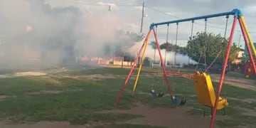 Operativos de fumigación contra el dengue en barrios de la ciudad durante semana santa. (Municipalidad de Córdoba)