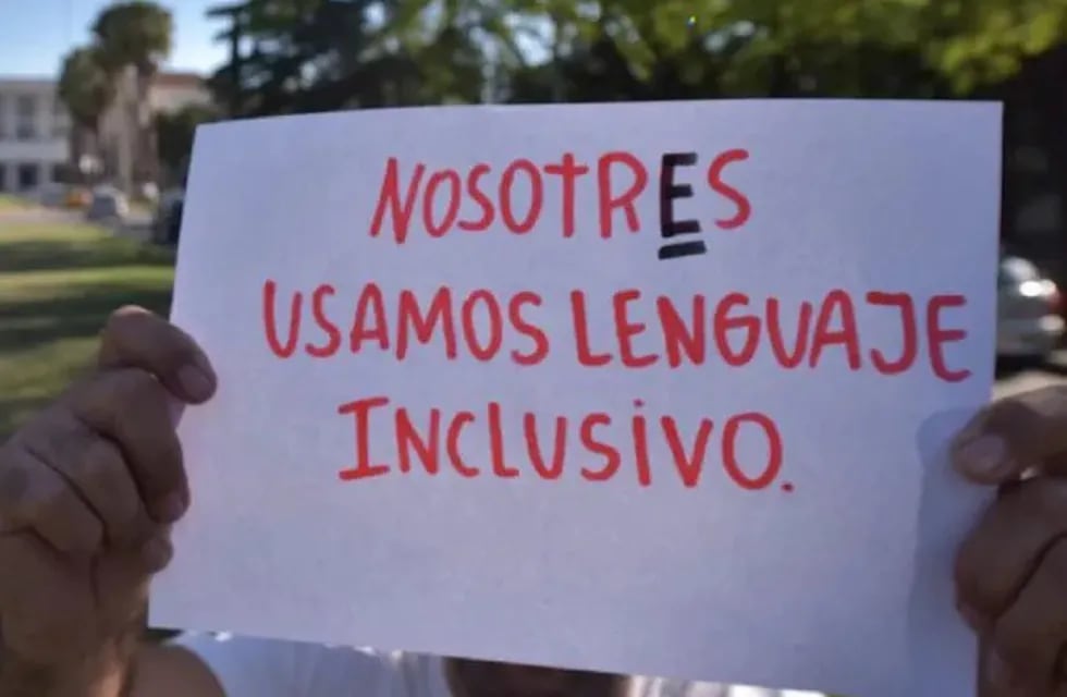 El diputado por San Luis, Carlos Pereira, presentó un proyecto para prohibir el uso del lenguaje inclusivo en las escuelas de la provincia.