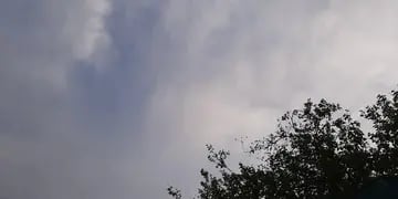 Clima en Pérez: cielo nuboso con lluvias débiles para este domingo