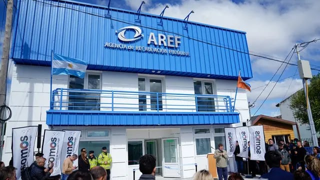 Melella encabezó la inauguración de la renovada sede de AREF en Río Grande
