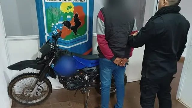 Puerto Esperanza: recuperan motocicleta sustraída y detienen a su conductor