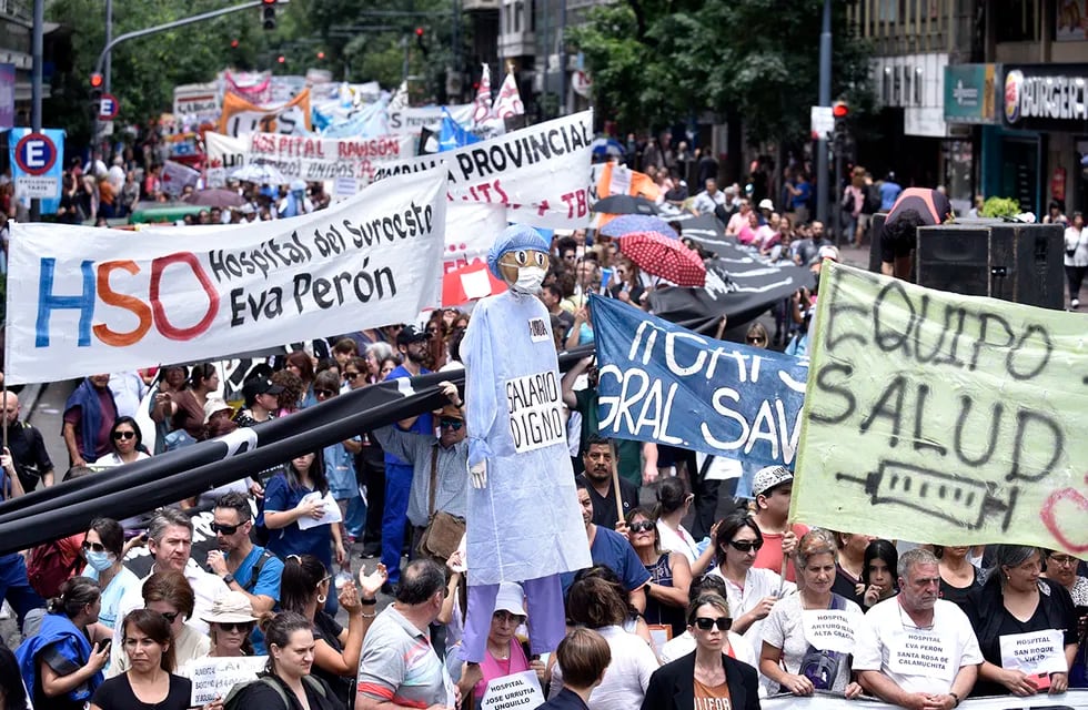 Protesta del personal de salud en Córdoba.