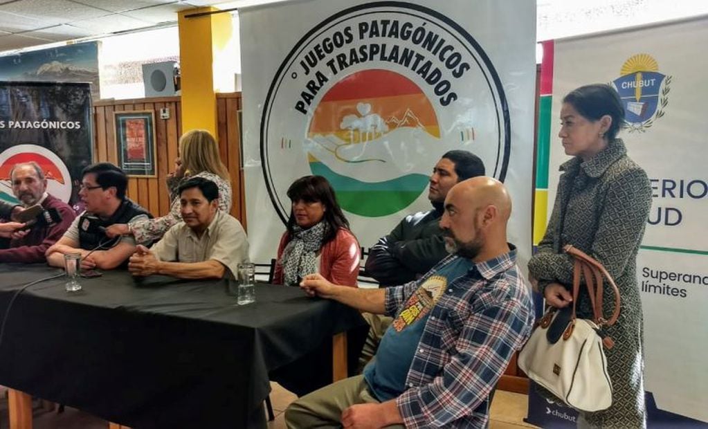 Foto Archivo. Conferencia de prensa de los Juegos Patagónicos para personas transplantadas en Esquel.