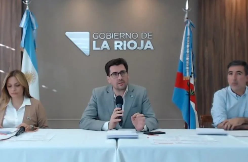 Teresita Madera, Juan Luna Corzo y Juan Velardez