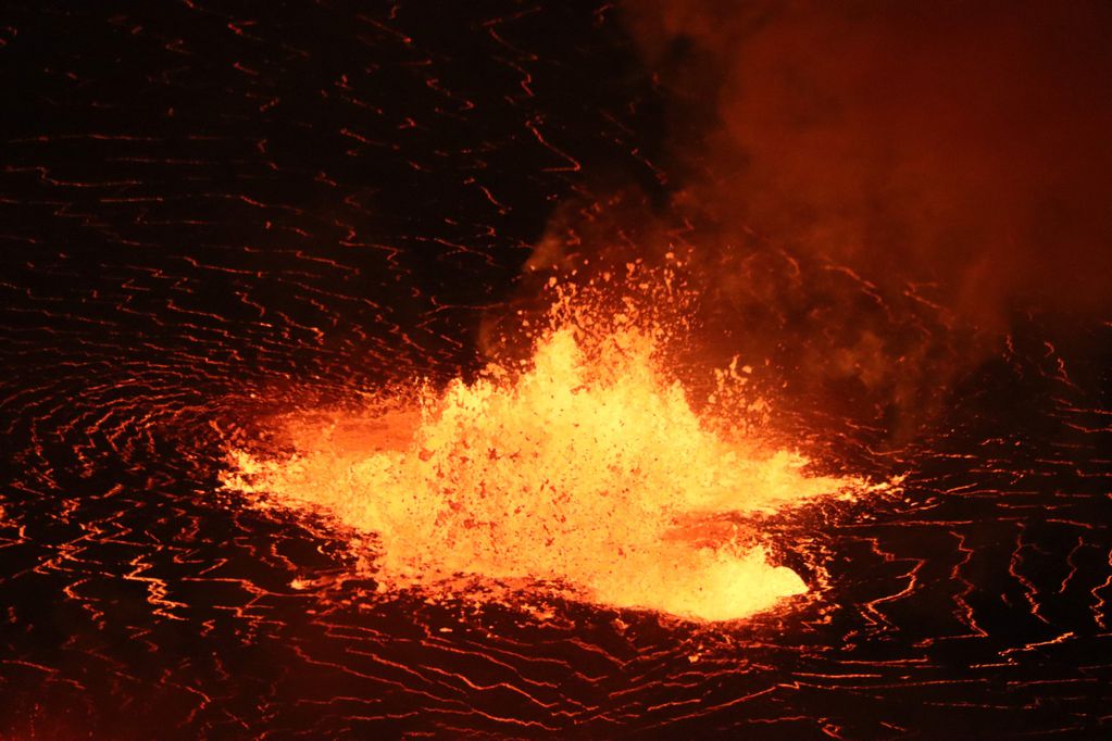 Uno de los momentos de la erupción del Kilauea. 