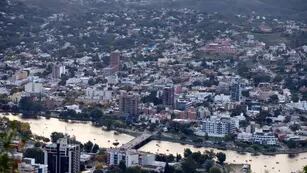 Carlos Paz paisaje nublado.