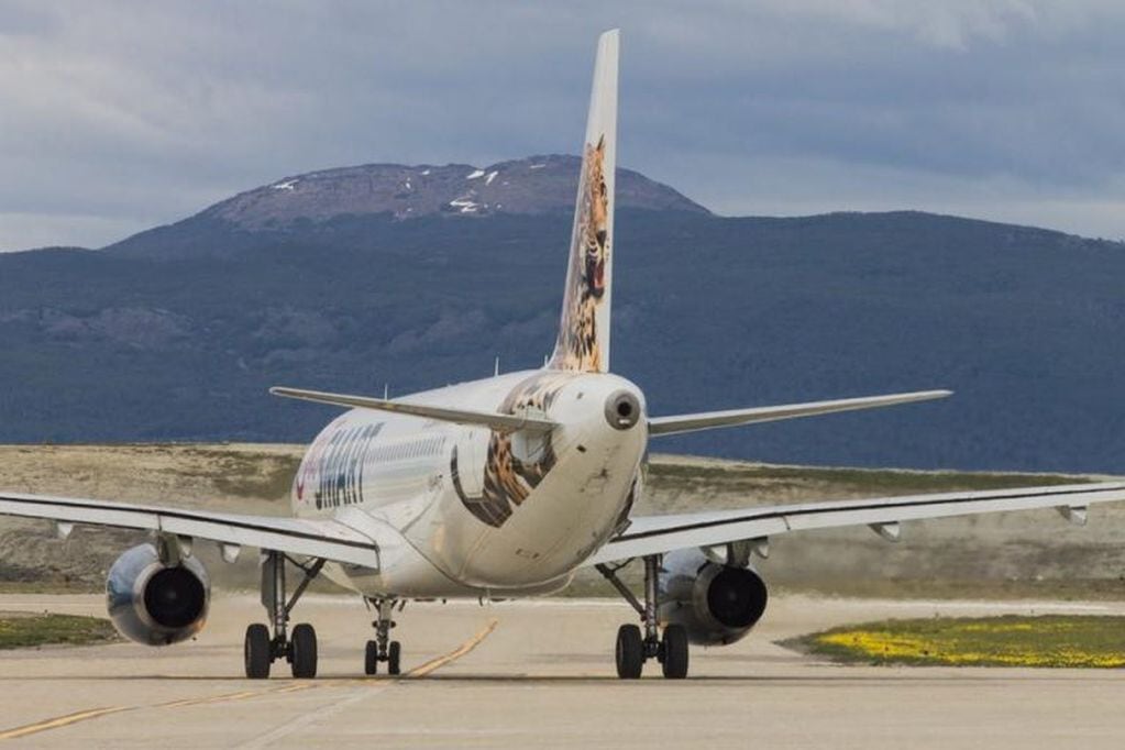 Vuelo inaugural JetSmart a Ushuaia. Fotos: Torre de Control.