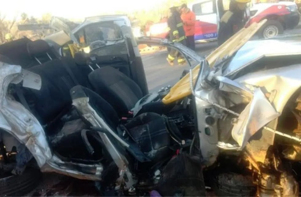 El tremendo accidente ocurrido en Traslasierra se llevó la vida de cuatro personas. (Policía de Córdoba)