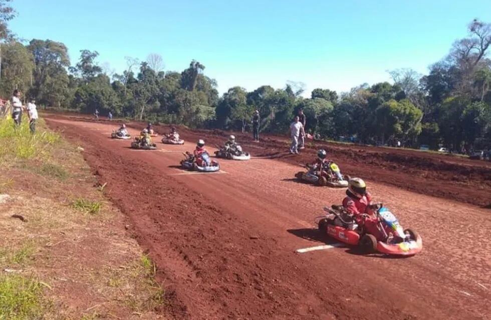 Iguazú. La quinta fecha del Campeonato Norte de Karting se corre este domingo en el kartódromo de las \