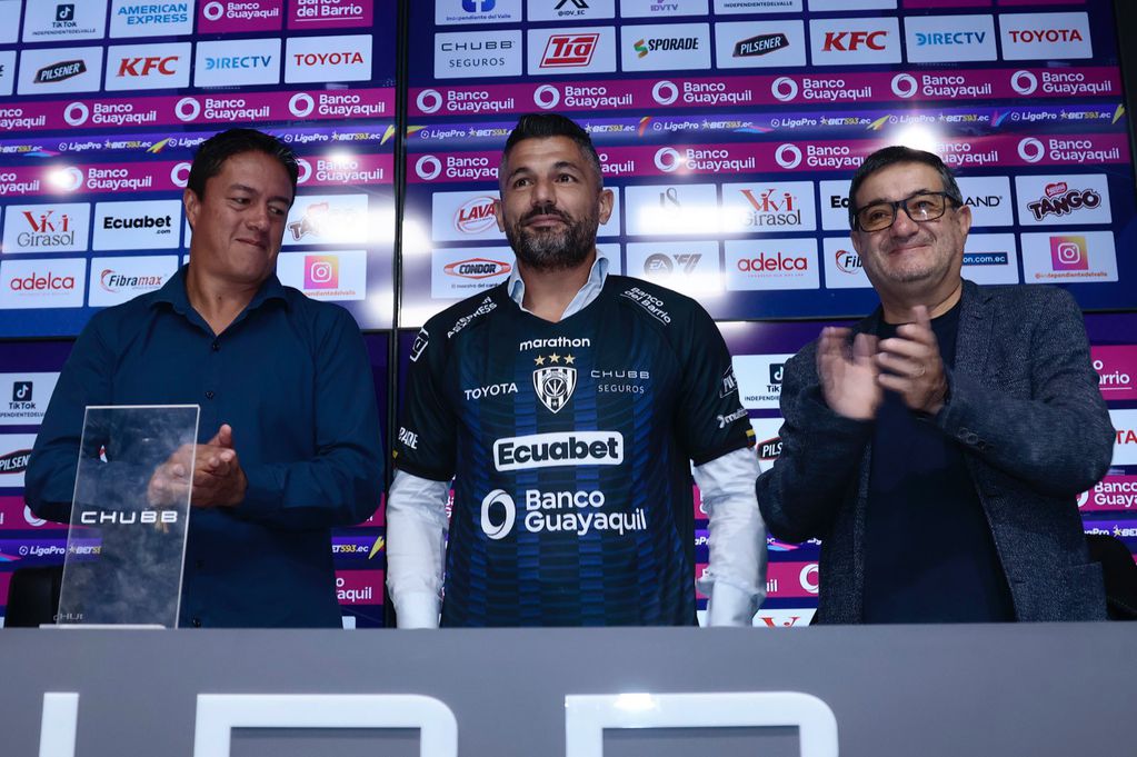 Javier Gandolfi fue presentado como nuevo entrenador de Independiente del Valle, en Ecuador. (@IDV_EC)