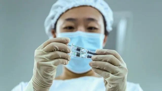 Sinopharm. La vacuna es la primera aprobada para uso general en China. (Xinhua)