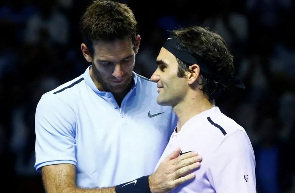 Los mensajes de aliento de Roger Federer y Novak Djokovic a Juan Martín del Potro. (REUTERS)