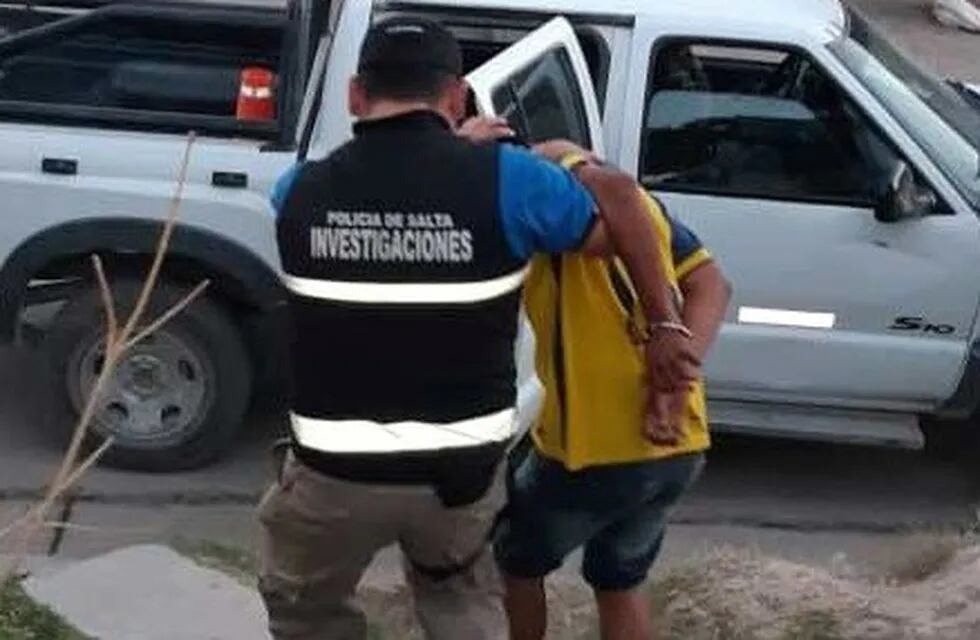 Tres jóvenes detenidos por asaltar a un taxista. (Policía de Salta)
