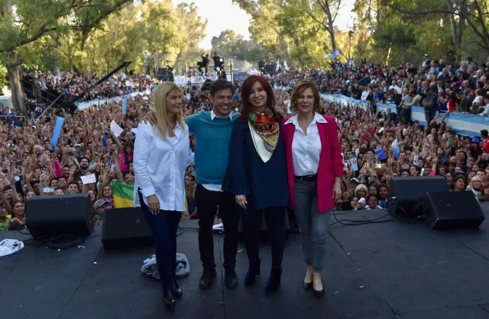 Axel Kicillof y Cristina Kirchner en La Plata. (Prensa Frente de Todos)